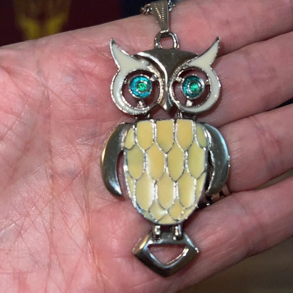 Retro Owl Pendant Necklace Silver-Tone Metal With Enamel - Picture 5 of 13